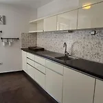 House Stone House Skor بيت للعطل *