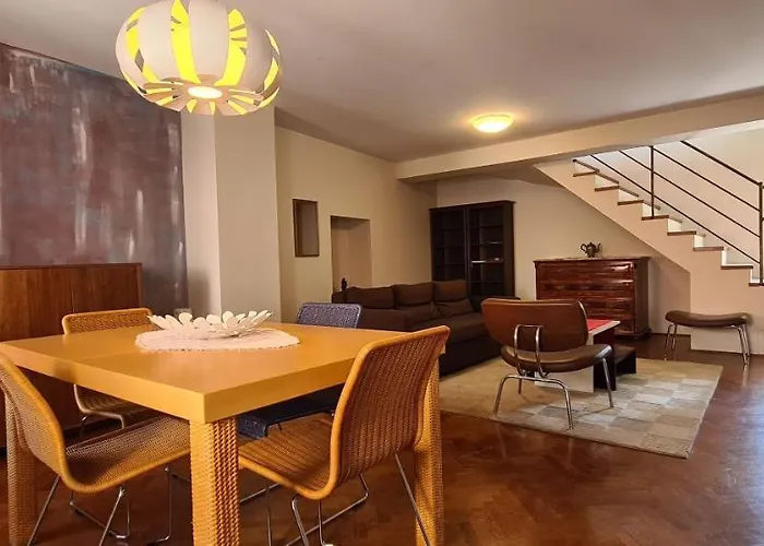 House Stone House Skor *